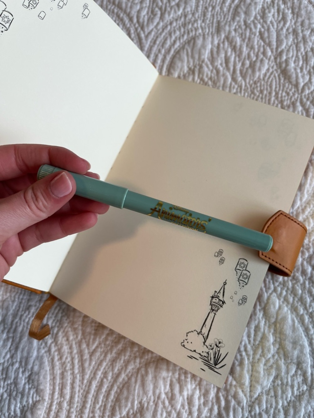 NWOT Tangled Disney Animators Collection Sketchbook - Picture 4 of 4